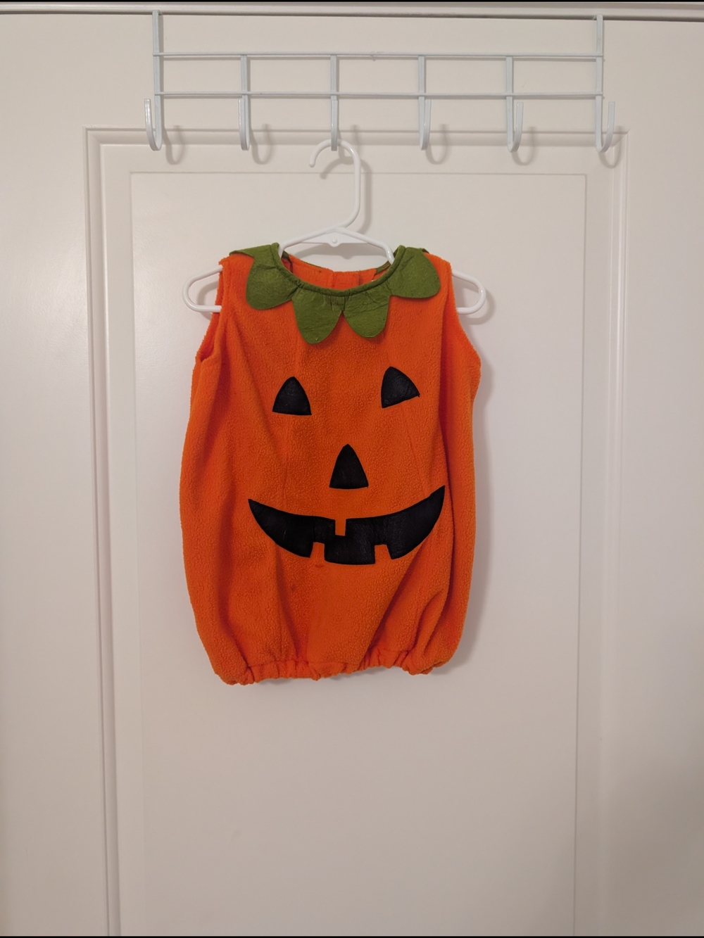 Pottery Barn Kids Orange Pumpkin Costume with Green Leaf Collar Size 6-12m - Picture 1 of 4